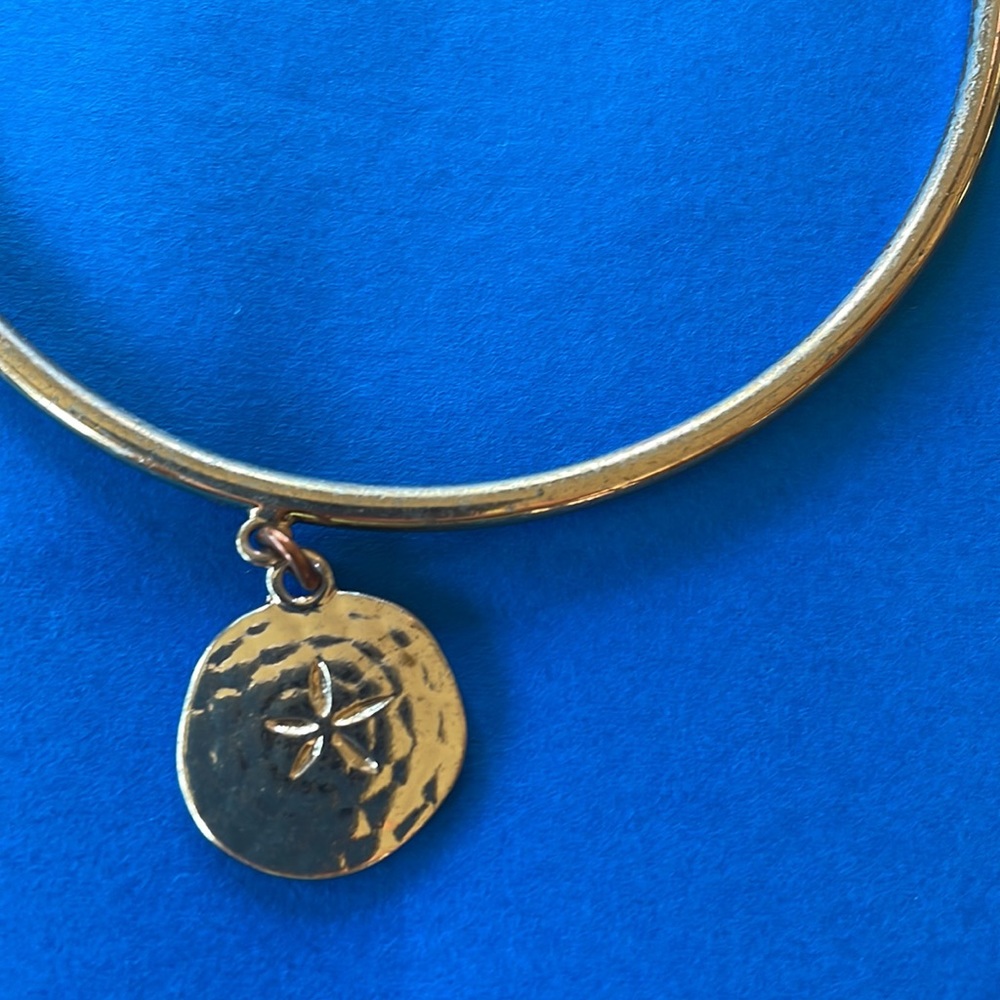 Two Beachy Bracelets - Picture 5 of 5